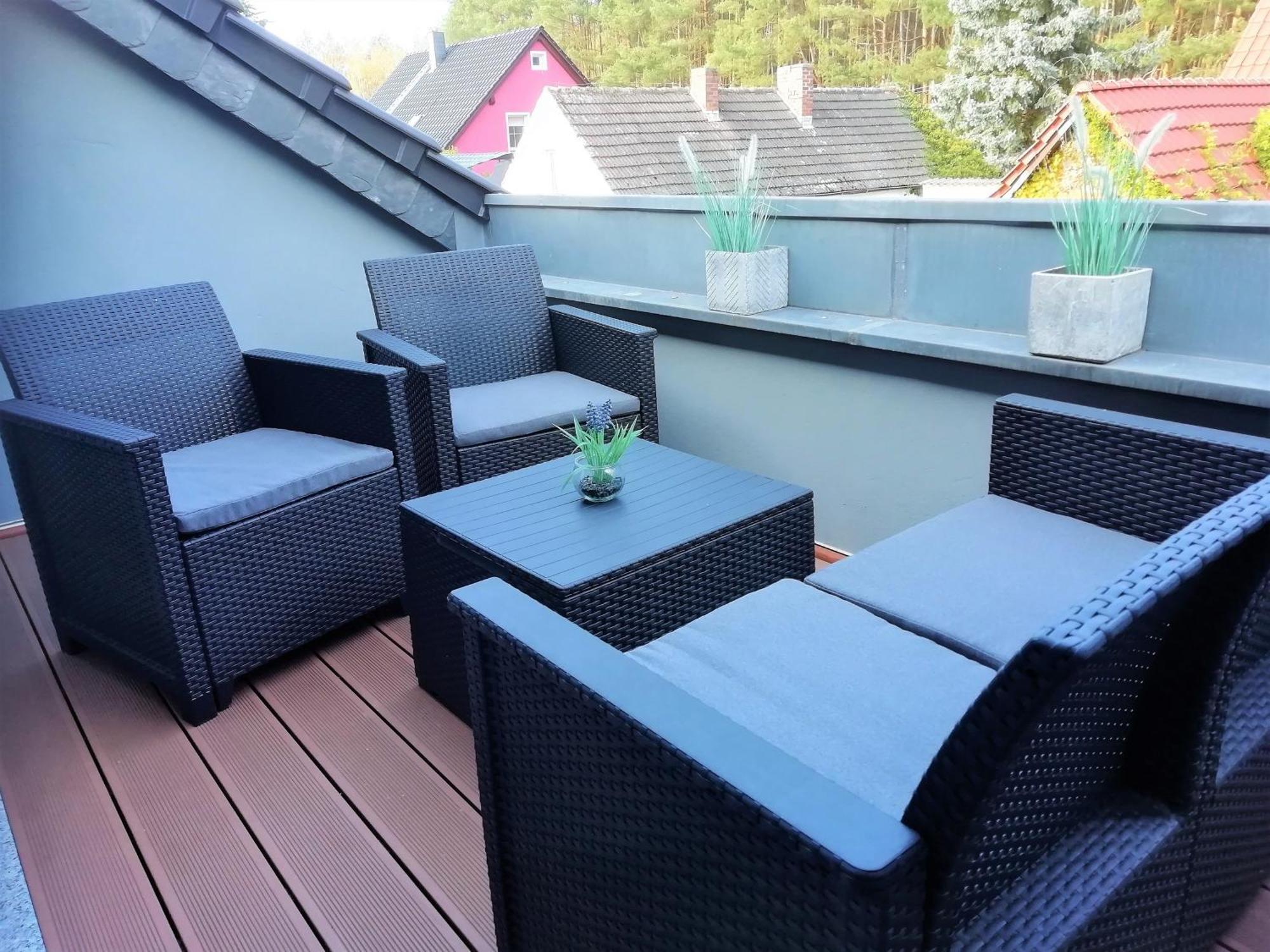 Ferienwohnung Am Waldesrand - Garten, Terrasse, Grill, Luftkuehler, Massagesessel, Kinderspielecke, Spielekonsole 콧부스 외부 사진